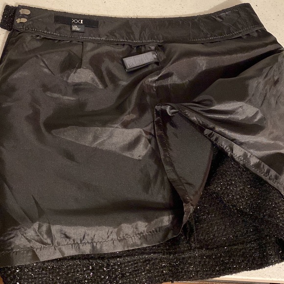 Black/Silver sparkle skirt - Picture 8 of 12